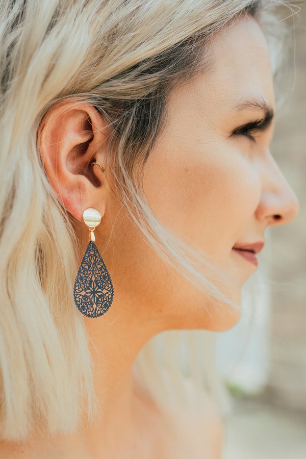 Bloom Ornament Earrings | Grey